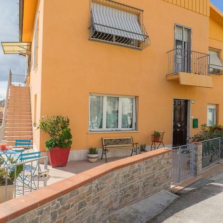 Casa Linda, A Due Passi Dal Mare Apartment Numana Exterior photo