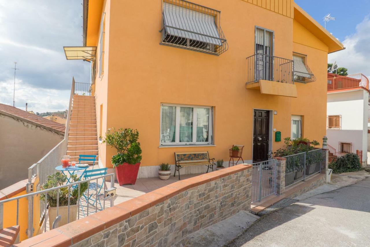 Casa Linda, A Due Passi Dal Mare Apartment Numana Exterior photo